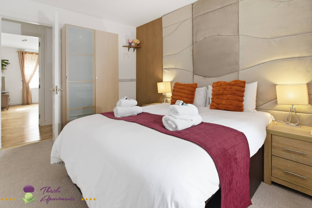Marischal Square Superior Apartment 11